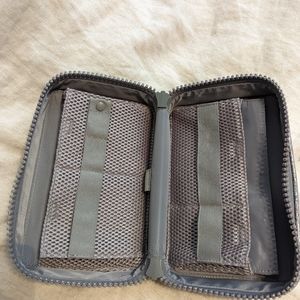 Dagne Dover Arlo Tech Organizer